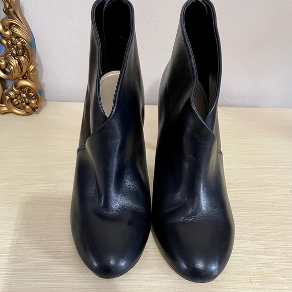 Aldo Woman’s ‘Cessi’ Closed-Toe Pumps - Size 7 - Picture 3 of 6